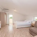 Six-bedroom In Semesterbostad *