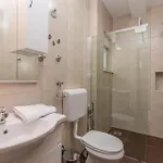 Six-bedroom In Holiday home Bilisane